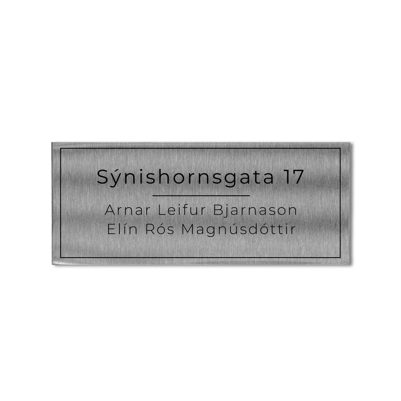 Skilti á póstkassa úr stáli með heimilisfangi.