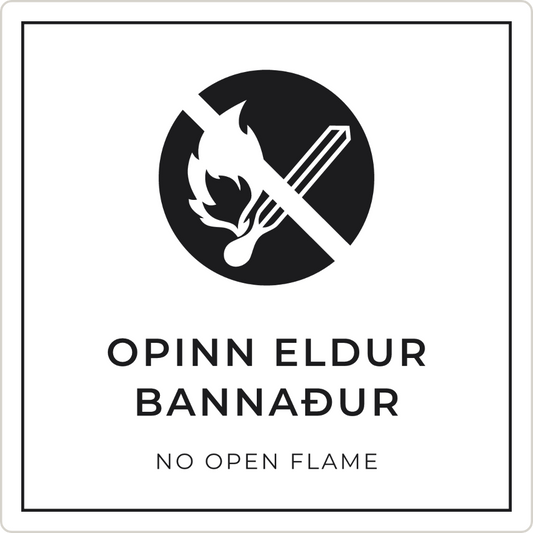 Opinn eldur bannaður - bannskilti, hvítt