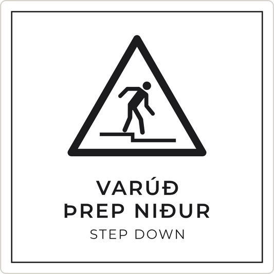 Varúð þrep niður - viðvörunarskilti, hvítt