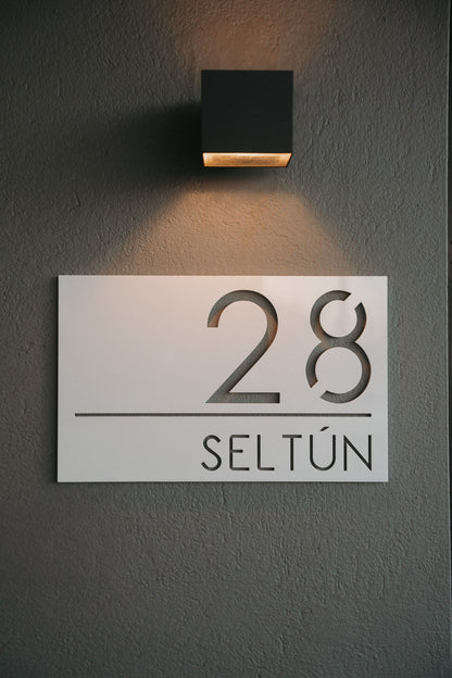 Húsnúmer og heimilisfang – akrýl skilti