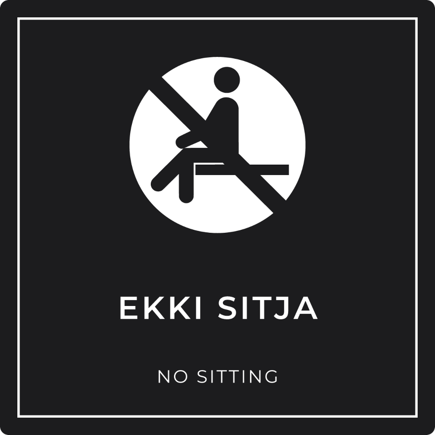 Ekki sitja - bannskilti, svart