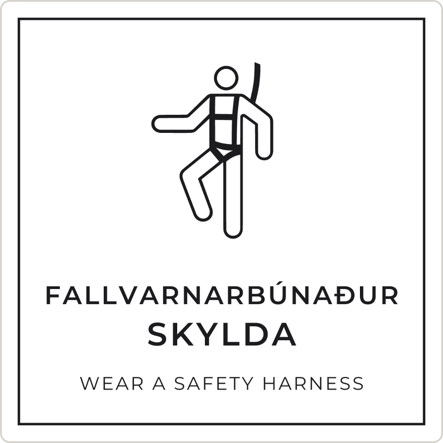 Fallvarnarbúnaður skylda - boðskilti, hvítt