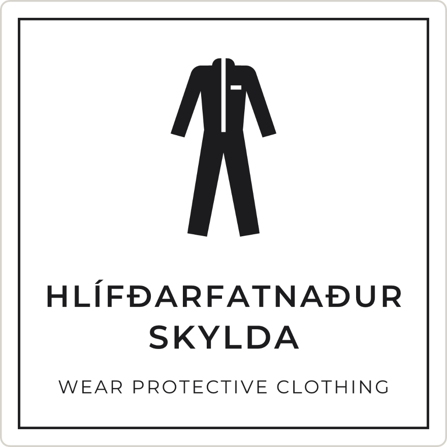 Hlífðarfatnaður skylda - boðskilti, hvítt