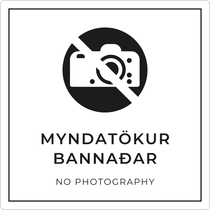 Myndatökur bannaðar - bannskilti, hvítt