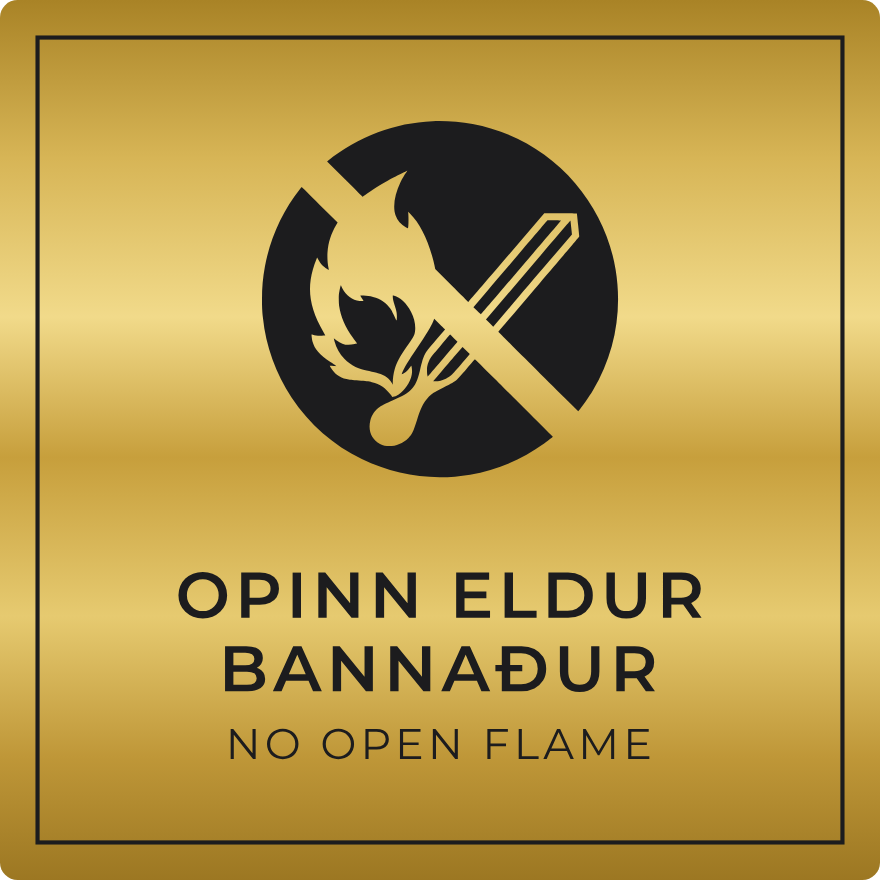 Opinn eldur bannaður - bannskilti, gull